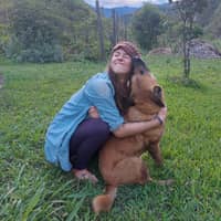 Sitter Profile Image: Julianna W.