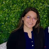 Sitter Profile Image: Diana R.