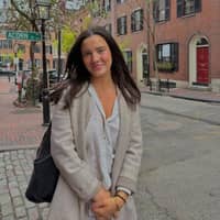 Sitter Profile Image: Teaghan L.