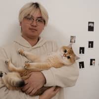 Sitter Profile Image: Shengbang W.