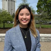 Sitter Profile Image: Ern Yi Ervina L.