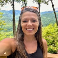 Sitter Profile Image: Annika W.