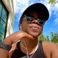 Sitter Profile Image: Shavonne H.