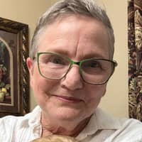 Sitter Profile Image: Belinda S.