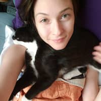 Sitter Profile Image: Elizabeth H.