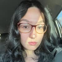 Sitter Profile Image: Linda Q.