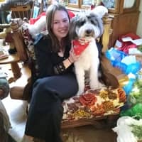 Sitter Profile Image: Maria E.