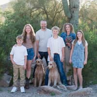 Sitter Profile Image: Jordan & Rachel T.