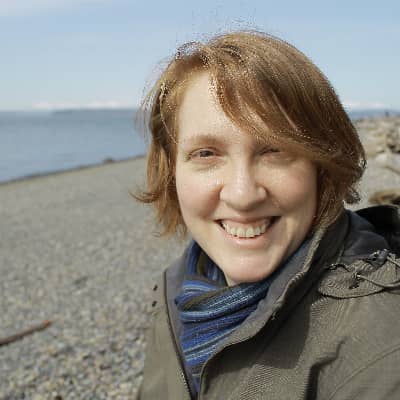 Sitter Profile Image: Lesley B.