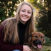 Sitter Profile Image: Emma P.