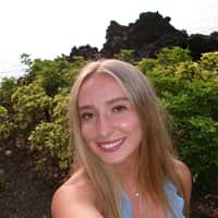 Sitter Profile Image: Siena R.