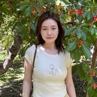 Sitter Profile Image: Shuyao W.