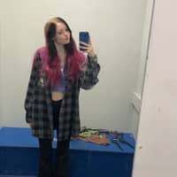 Sitter Profile Image: schae f.