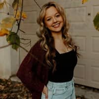 Sitter Profile Image: Abigail A.