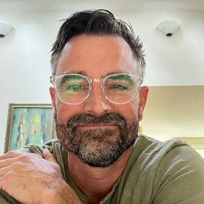 Sitter Profile Image: Aaron W.