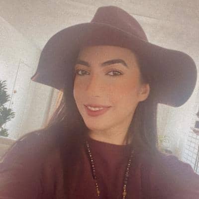 Sitter Profile Image: Negin D.