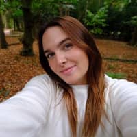 Sitter Profile Image: Mackenzie G.