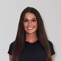 Sitter Profile Image: Lacey W.