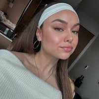 Sitter Profile Image: Alexandra D.