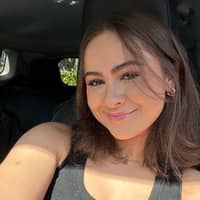 Sitter Profile Image: Courtney F.