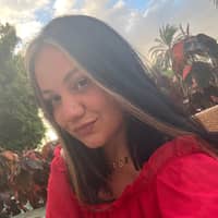 Sitter Profile Image: alexandra c.