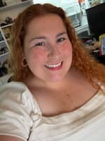 Sitter Profile Image: Holly L.