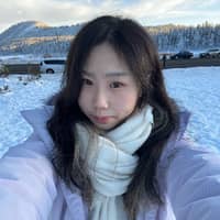 Sitter Profile Image: Serena N.