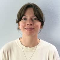 Sitter Profile Image: Isabella B.