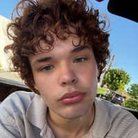 Sitter Profile Image: Andrew V.