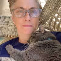 Sitter Profile Image: Lisa W.