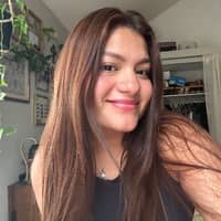 Sitter Profile Image: Anyssa V.