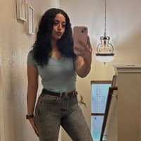 Sitter Profile Image: Andrea C.