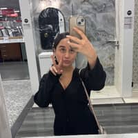 Sitter Profile Image: Sierra F.