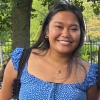 Sitter Profile Image: Razelle A.