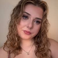 Sitter Profile Image: Molly B.