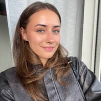 Passarens profilbild: Louise B.