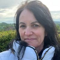 Sitter Profile Image: Helen H.