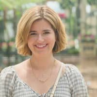 Sitter Profile Image: Phoebe B.