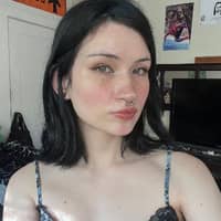 Sitter Profile Image: Jenavieve R.