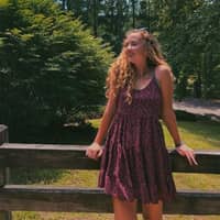 Sitter Profile Image: Maris E.