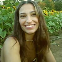 Sitter Profile Image: Danielle C.