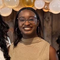 Sitter Profile Image: Kayla T.