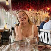 Sitter Profile Image: Airlie F.