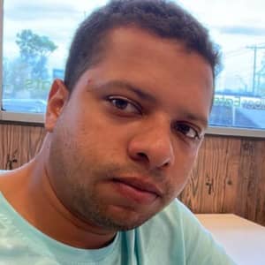 Sitter Profile Image: Raul C.