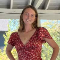 Sitter Profile Image: Lucy M.