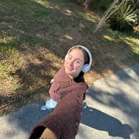 Sitter Profile Image: Maisy W.