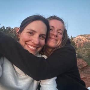 Sitter Profile Image: Erin & Amanda F.