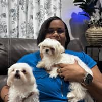 Sitter Profile Image: Diahann H.