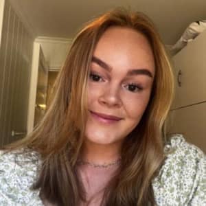 Sitter Profile Image: Lise R.