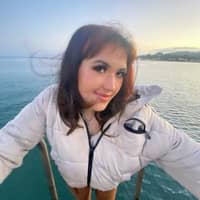 Sitter Profile Image: Ariel T.